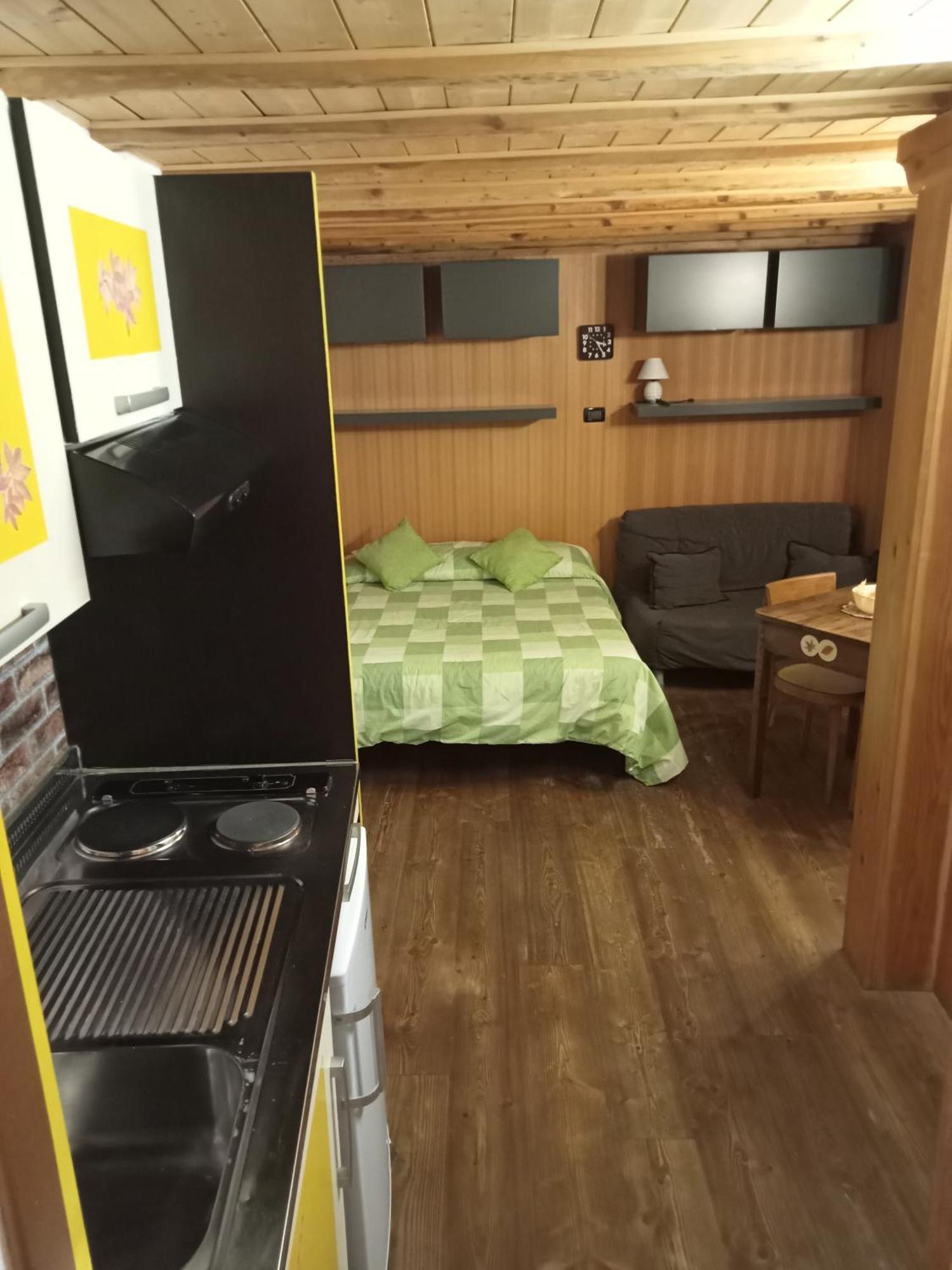 Domy Central Studio Аоста Екстериор снимка